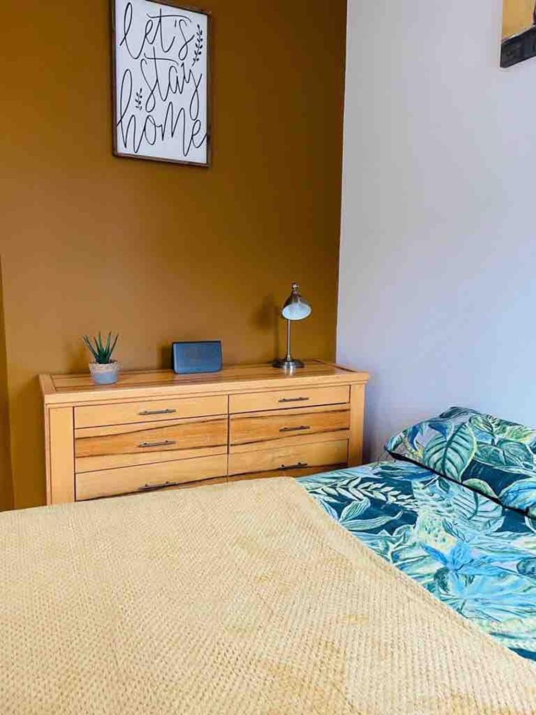 2 Bed Self Contained Apartment רקסהאם מראה חיצוני תמונה